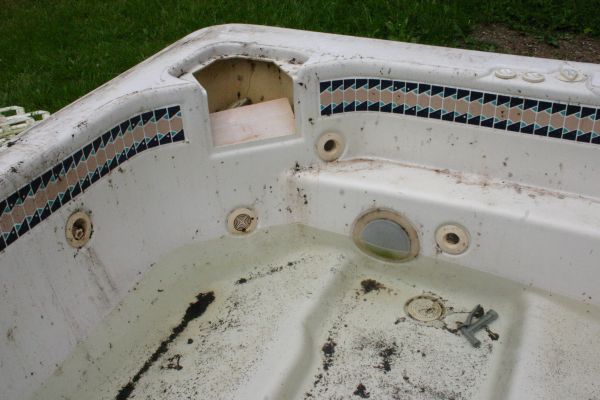 Hot Tub Removal in Little Rock